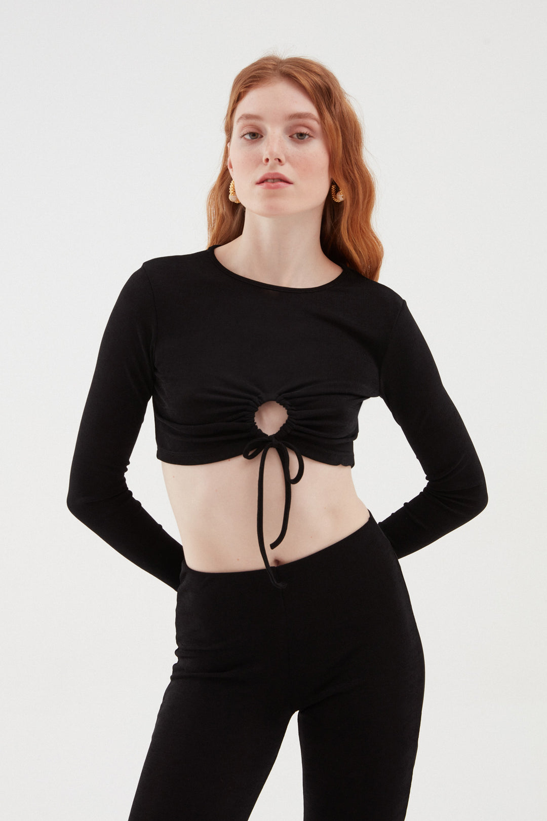 Decollete Detailed Crop Blouse Black