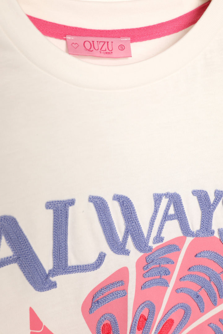Yazı Nakışlı Çiçek Baskılı Tişört Ekru