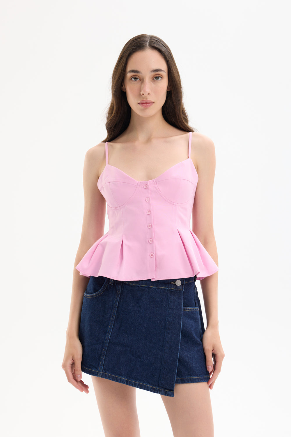 Pile Detaylı Düğmeli İnce Askılı Bluz Pembe