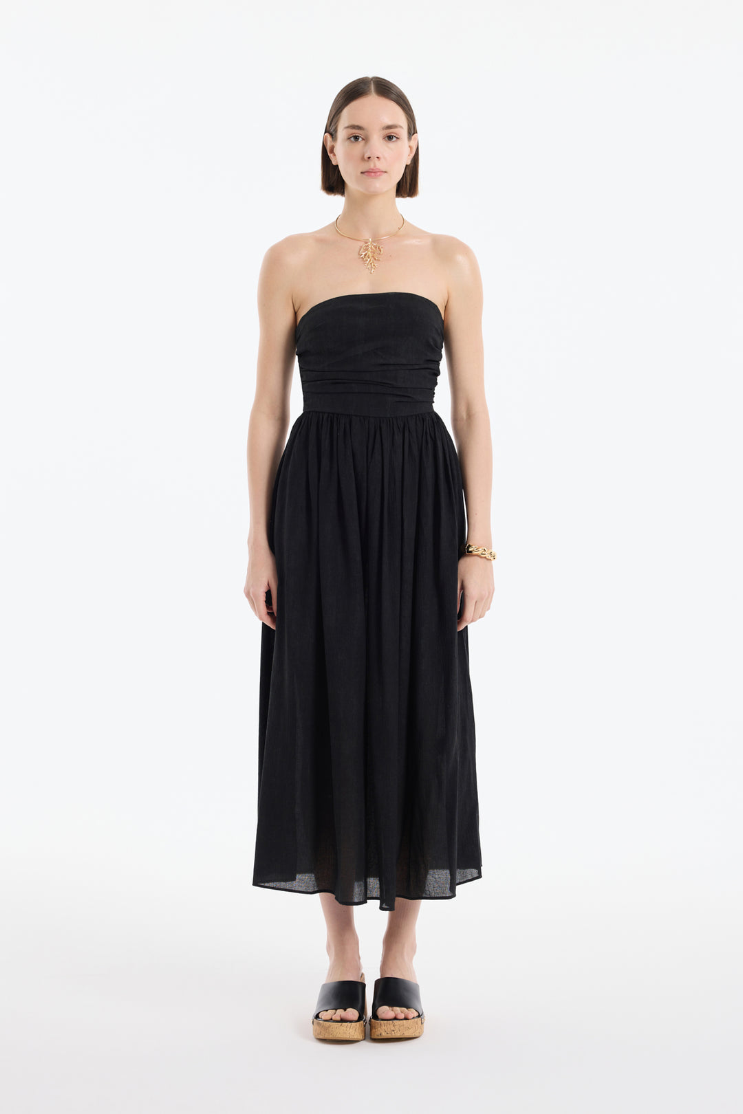 Drape Detaylı Pileli Straplez Midi Elbise Siyah