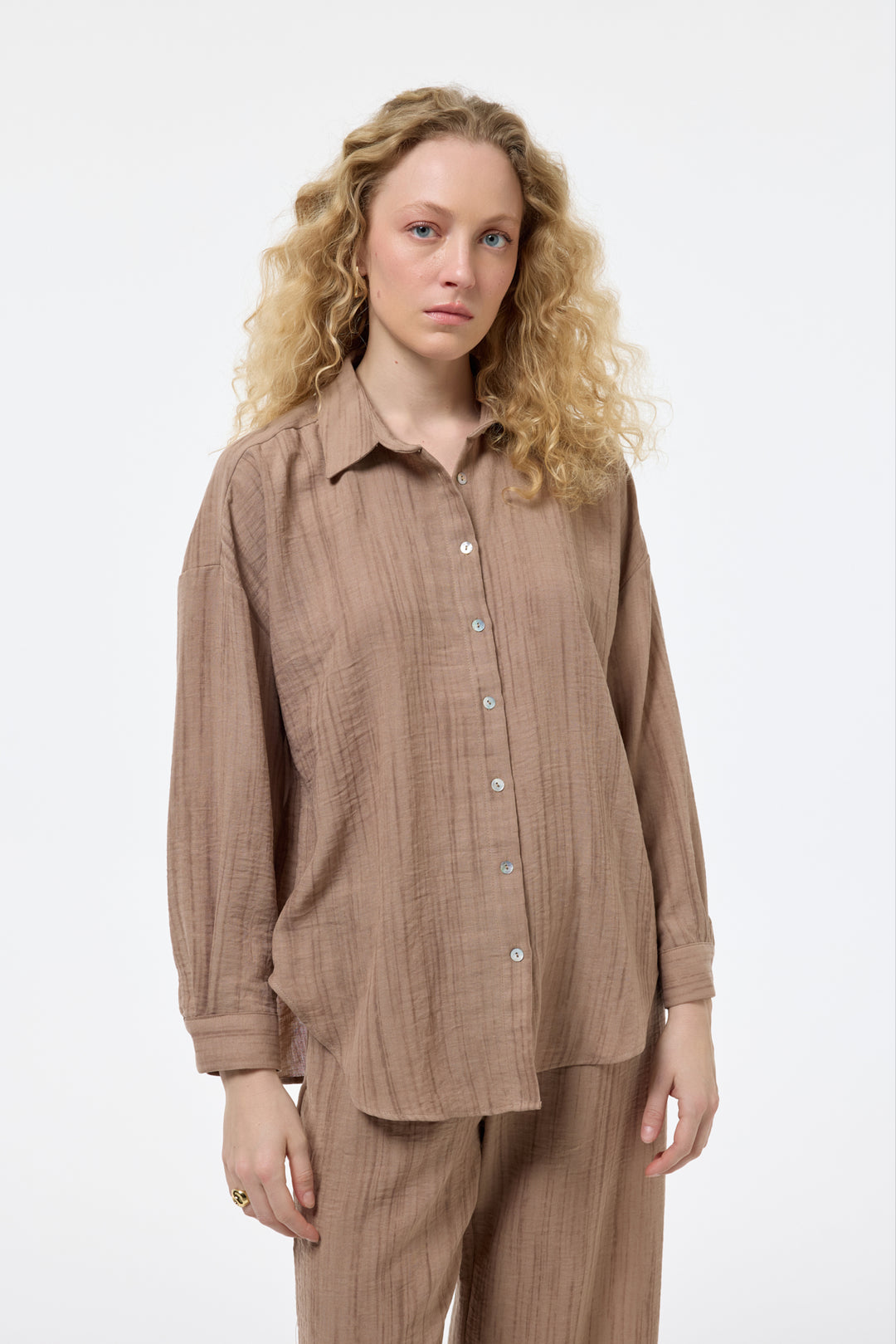 Dokulu Düğmeli Geniş Gömlek Kahverengi