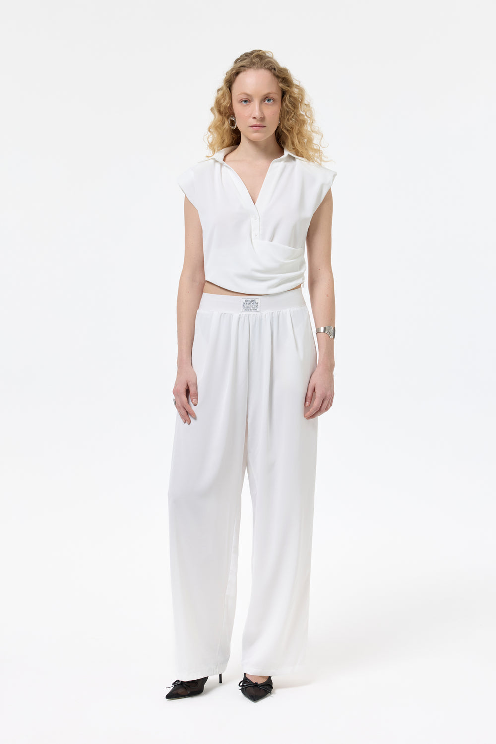 Beli Etiket Aksesuarlı Bol Paça Pantolon Ekru