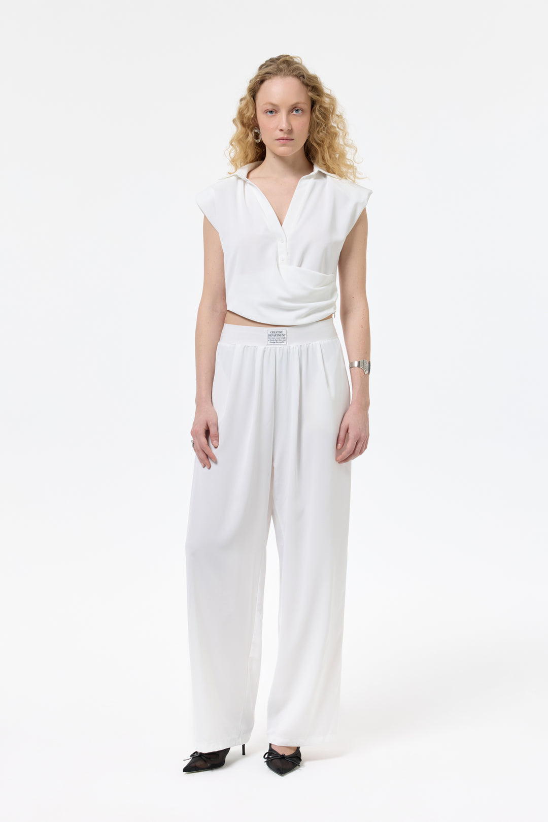 Beli Etiket Aksesuarlı Bol Paça Pantolon Ekru