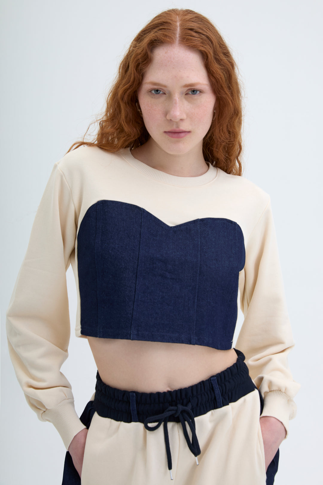 Match Detaylı Crop Sweatshirt Bej