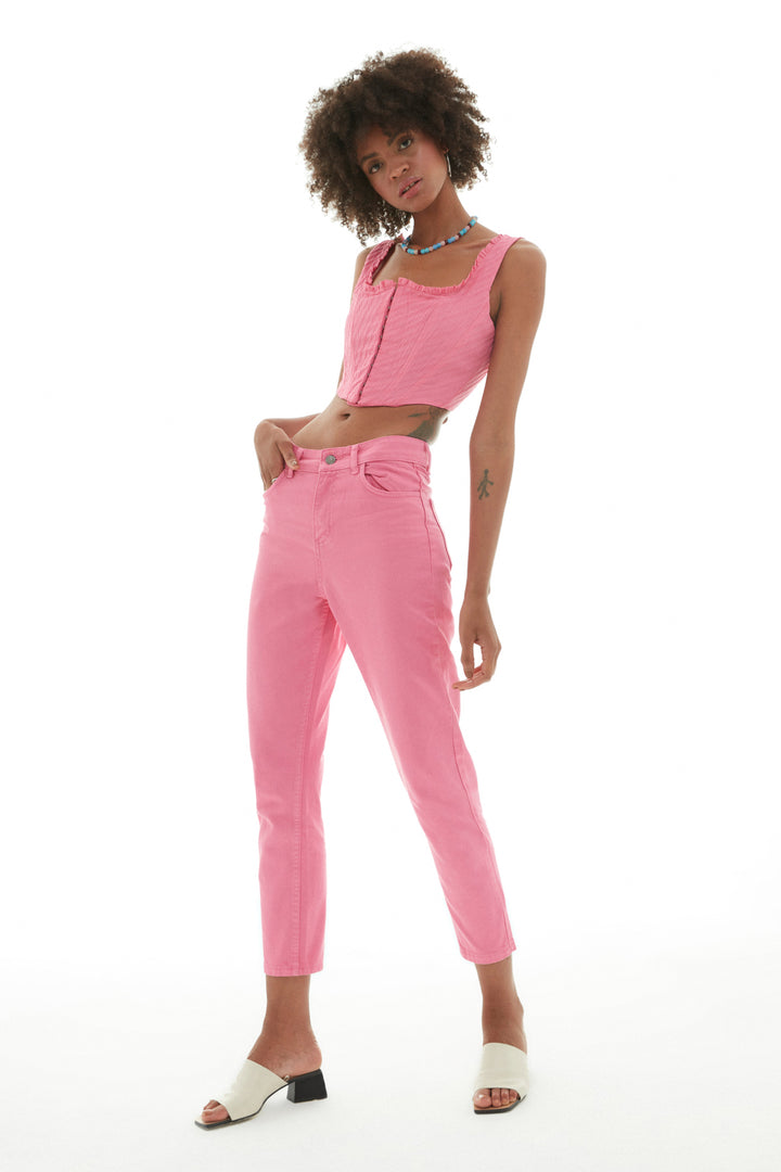 Gabardine Mom Jean Candy Pink