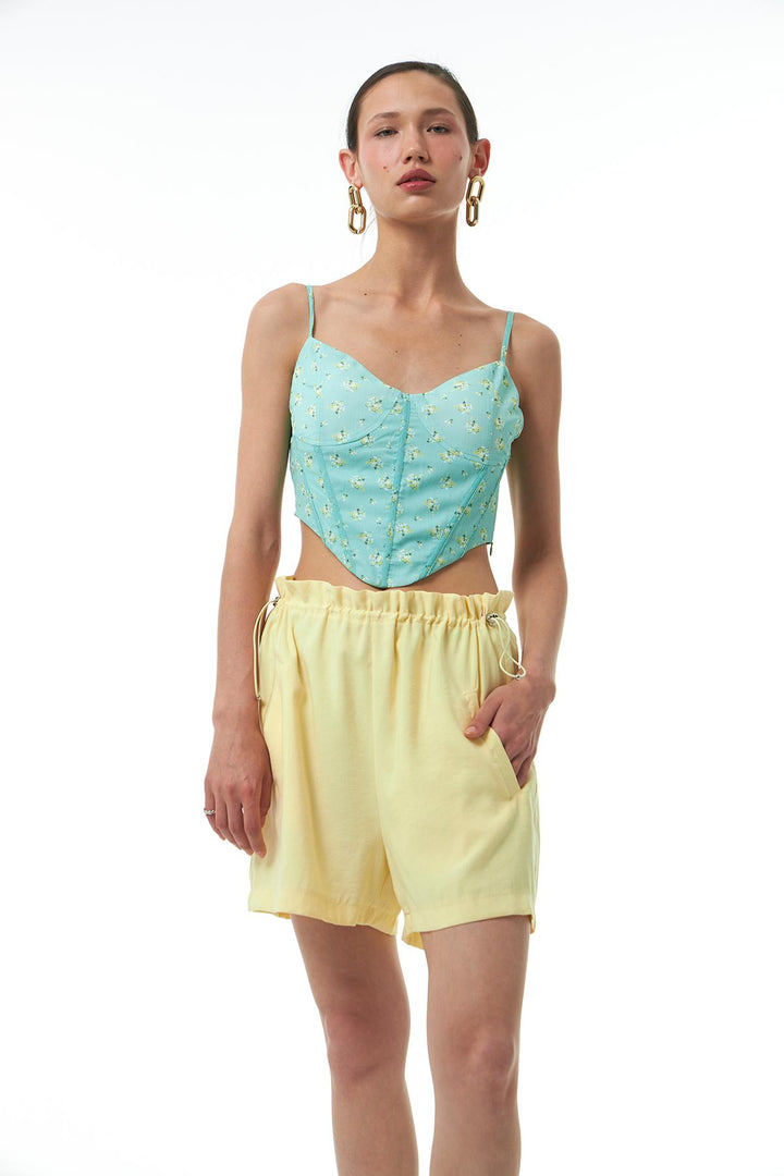 Waist Pleated Shorts Yellow