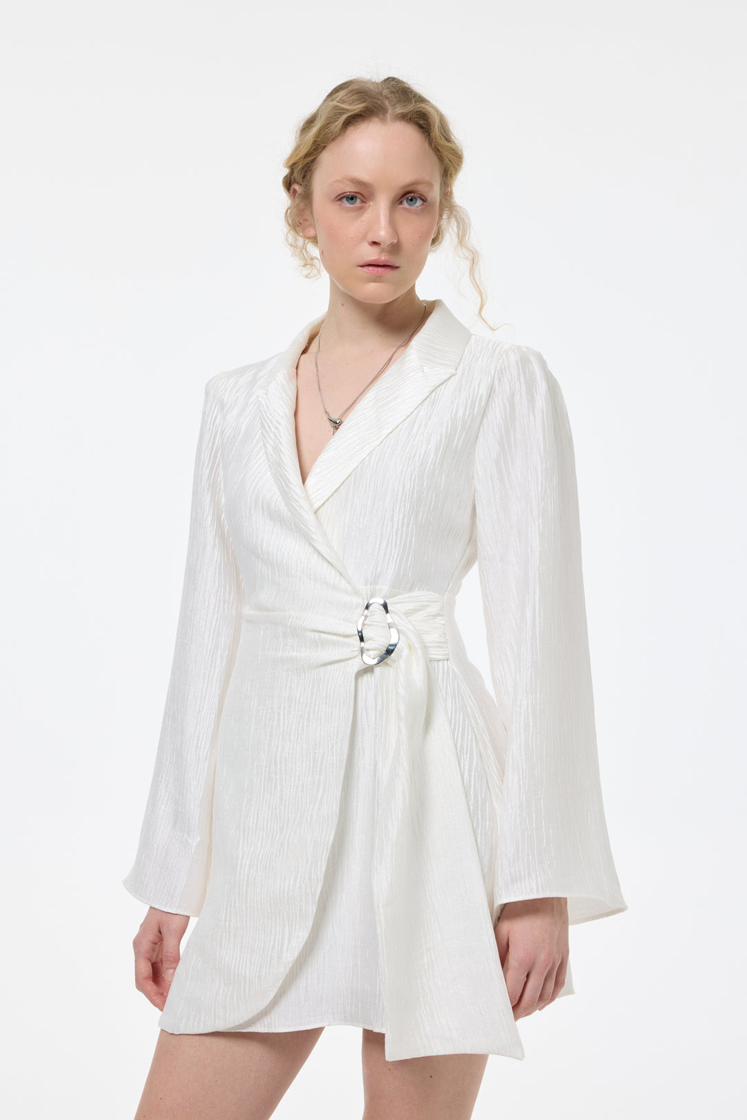 Kruvaze Bağlamalı Dokulu Mini Elbise Ekru