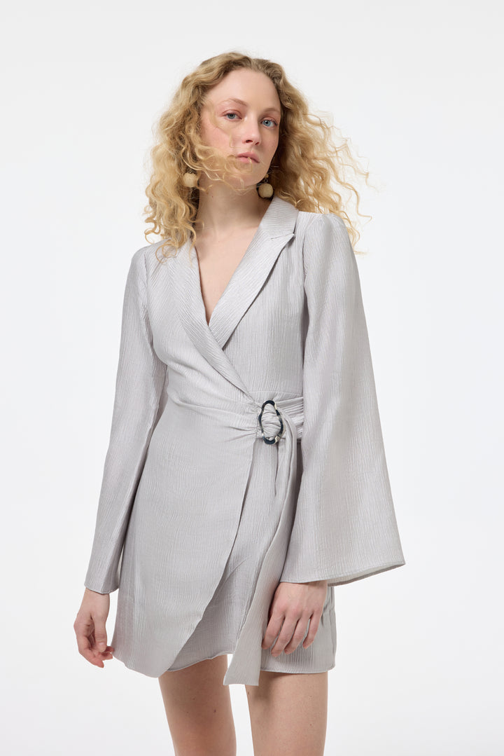 Kruvaze Bağlamalı Dokulu Mini Elbise Gri