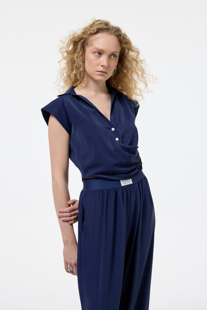 Kruvaze Detaylı Düğmeli Kolsuz Bluz Lacivert