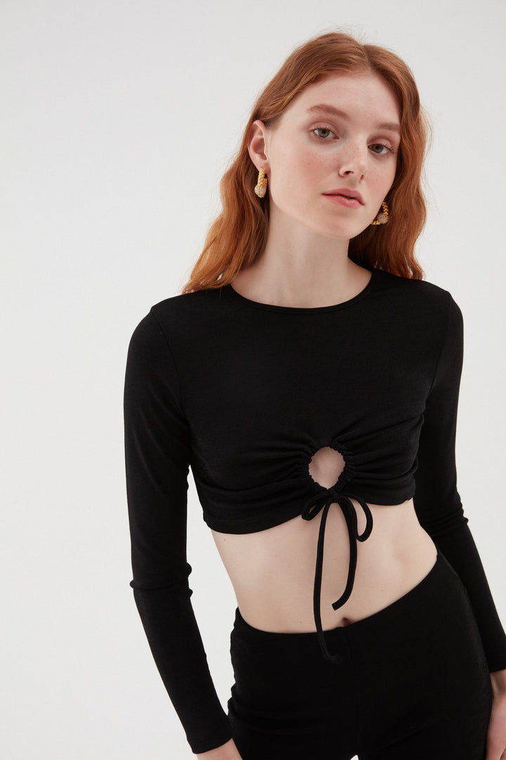 Decollete Detailed Crop Blouse Black
