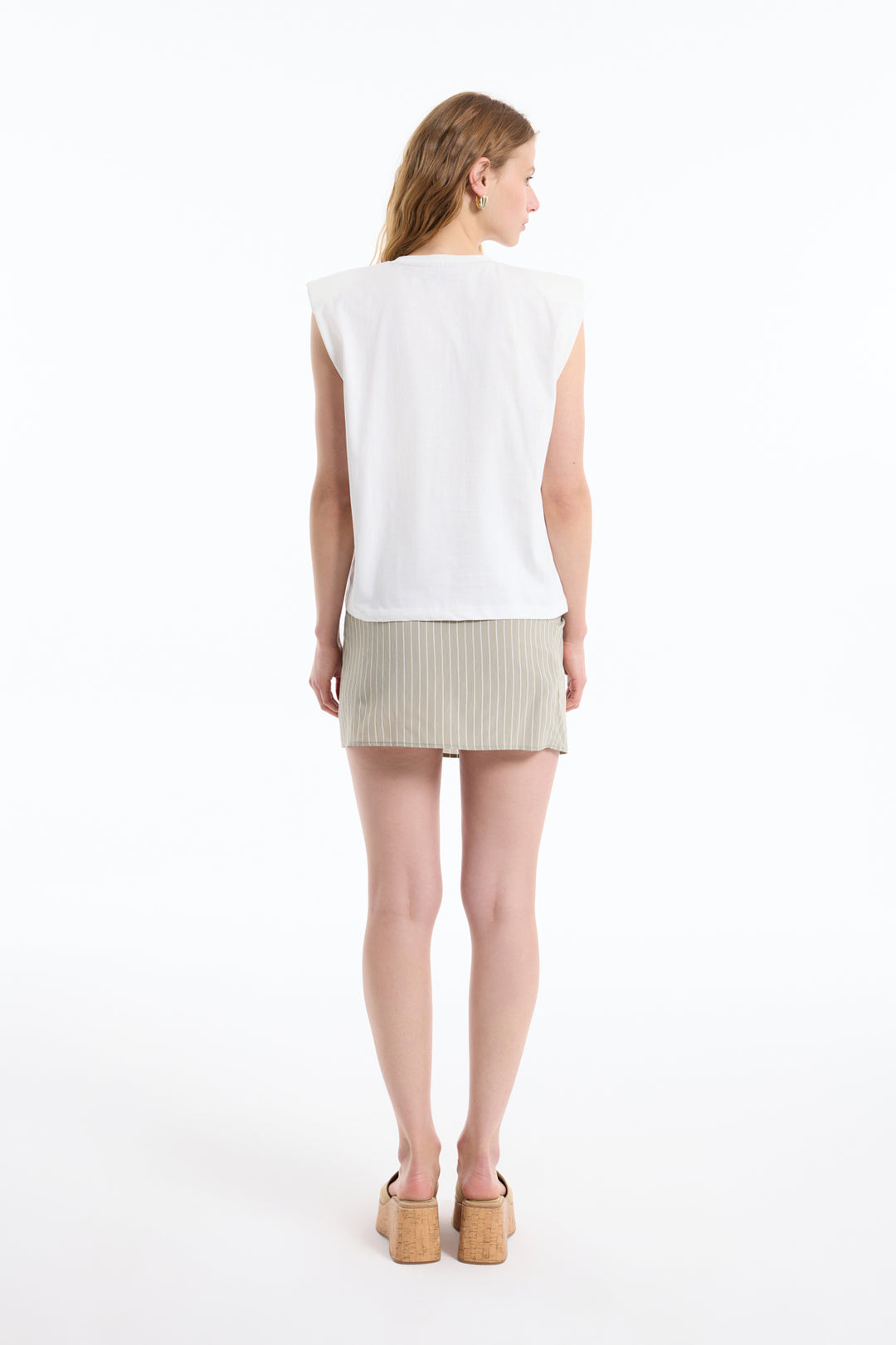 Nakış Yazılı Vatkalı Kolsuz Tişört Ekru