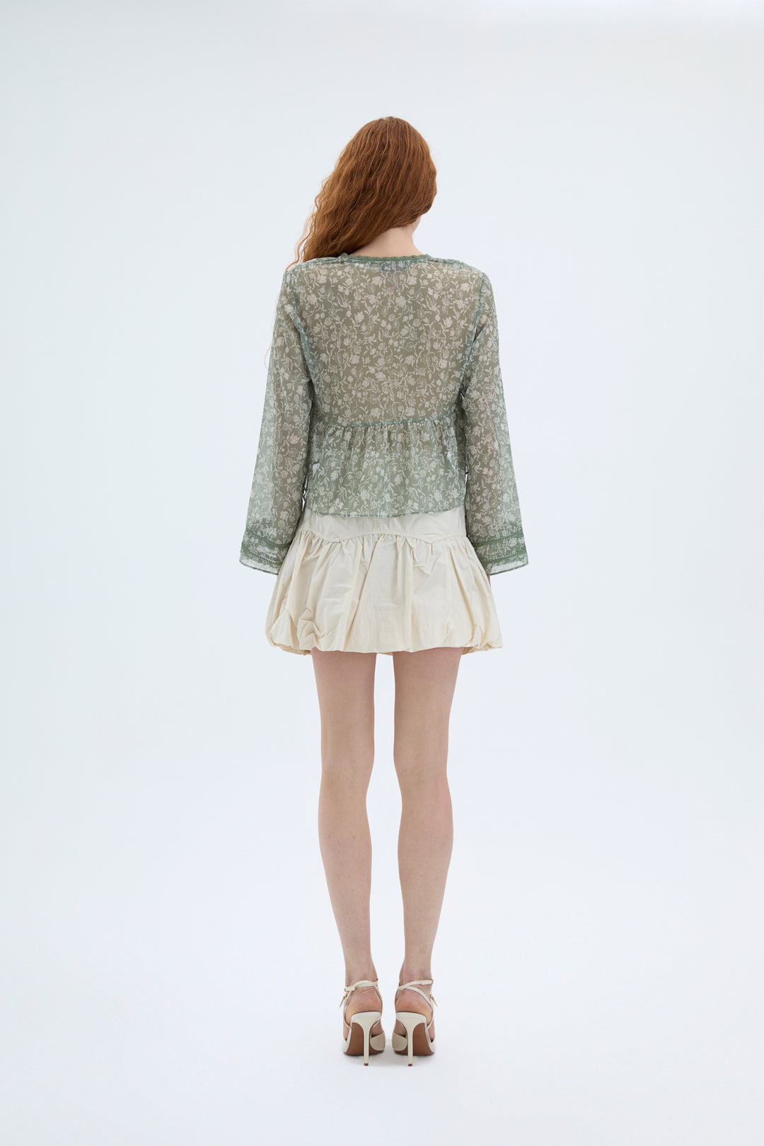 V Yaka Çiçek Desenli Fırfırlı Şifon Bluz Mint