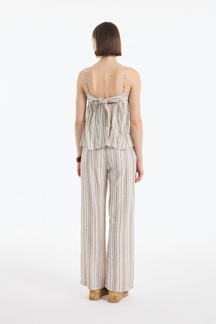 Sırtı Fiyonk Bağlamalı İnce Çizgili Keten Bluz Naturel