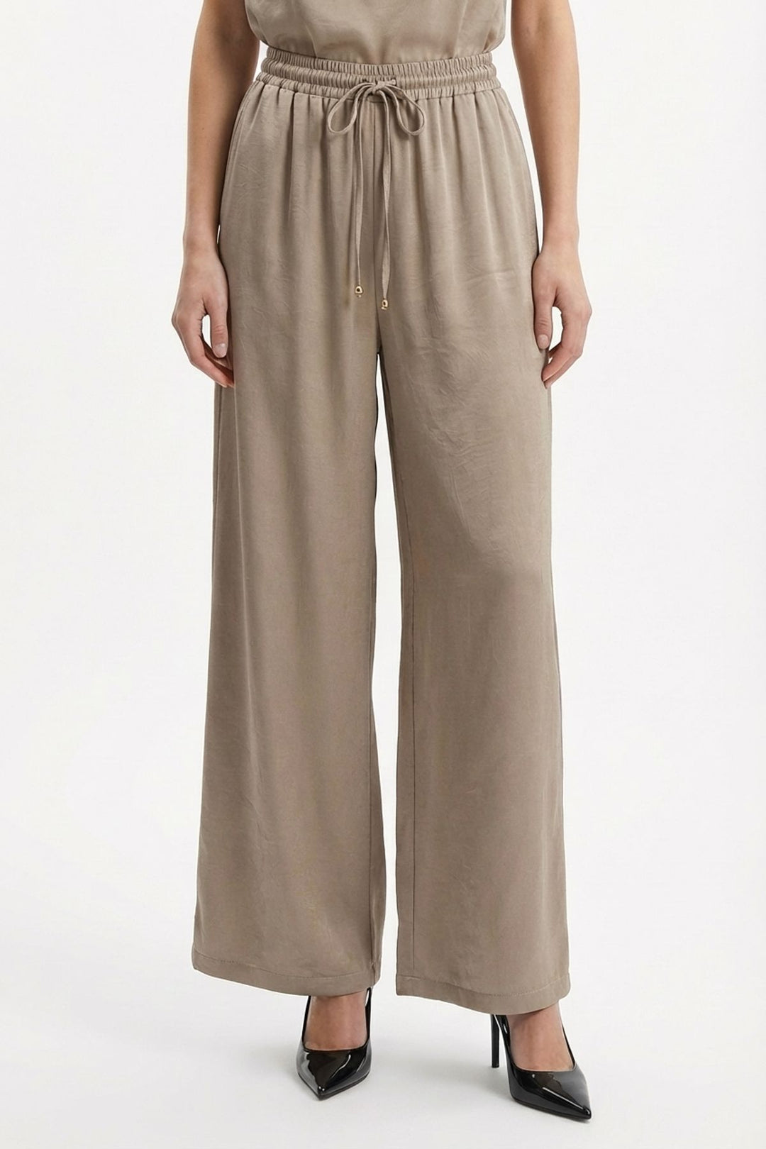 Beli Bağcıklı Bol Paça Saten Pantolon Vizon