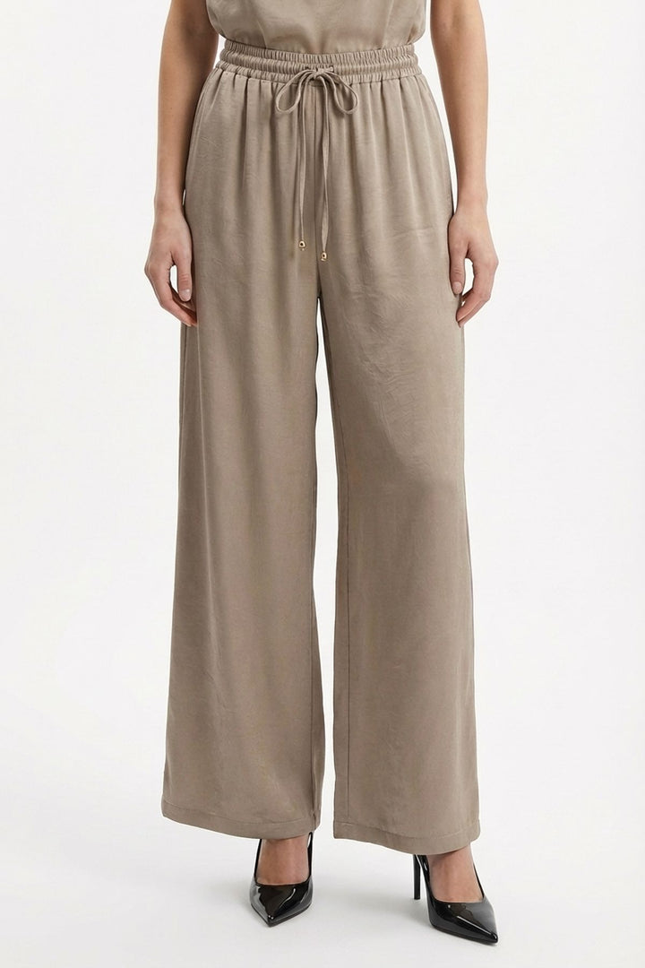 Beli Bağcıklı Bol Paça Saten Pantolon Vizon