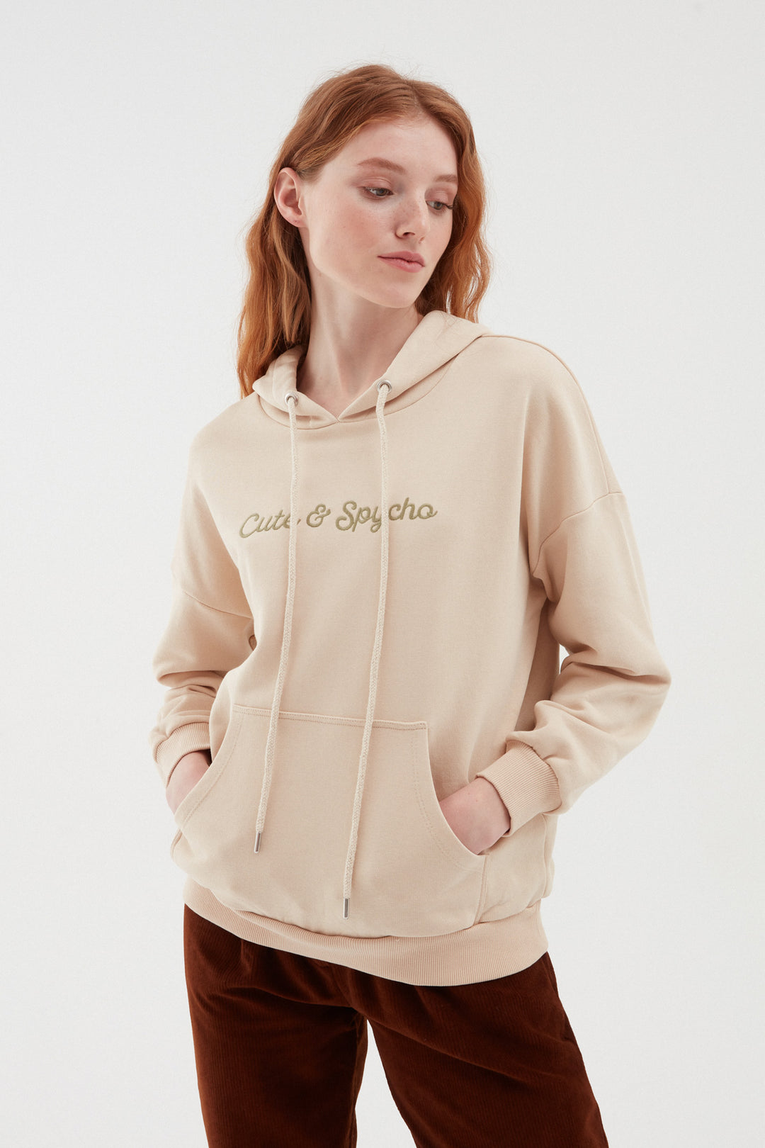 Sırtı Baskılı Kapüşonlu Sweatshirt Bej