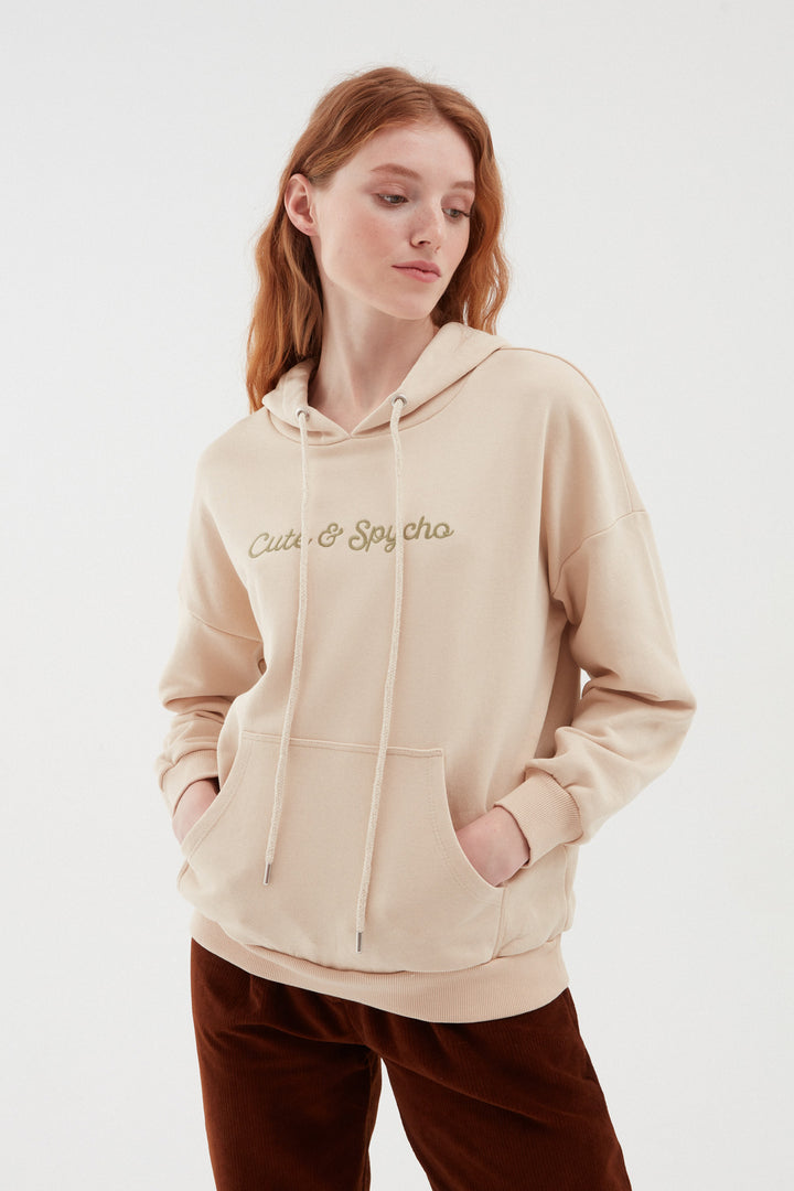 Sırtı Baskılı Kapüşonlu Sweatshirt Bej