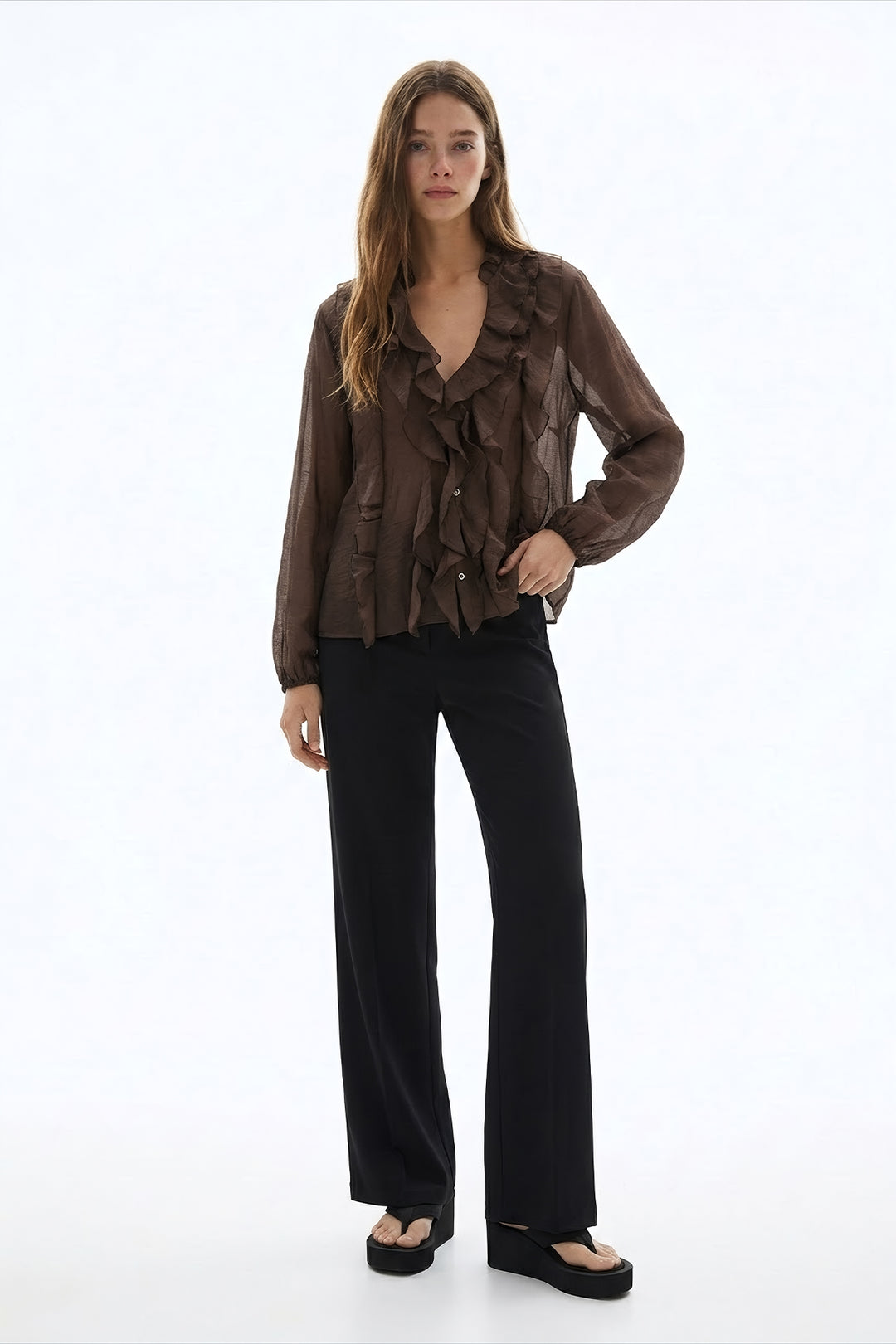 V Yaka Fırfırlı Transparan Bluz Kahverengi