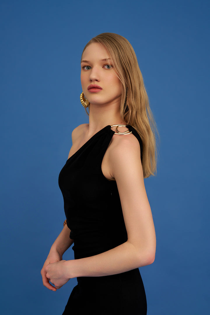 Toka Detaylı Tek Omuz Elbise Siyah