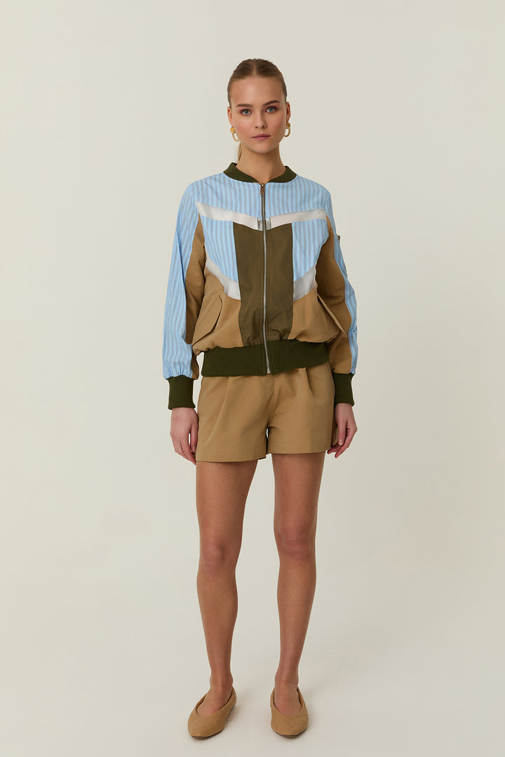 Çizgi Detaylı Fermuarlı Ceket Bej