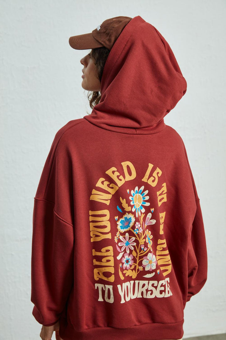 Sırt Baskılı Kapüşonlu Sweatshirt Kiremit