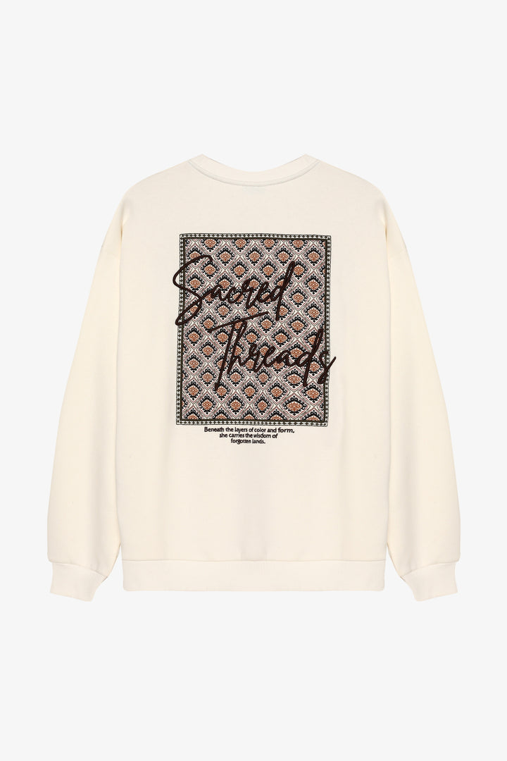 Sırtı Desenli Yazı Nakışlı Oversize Sweatshirt Ekru