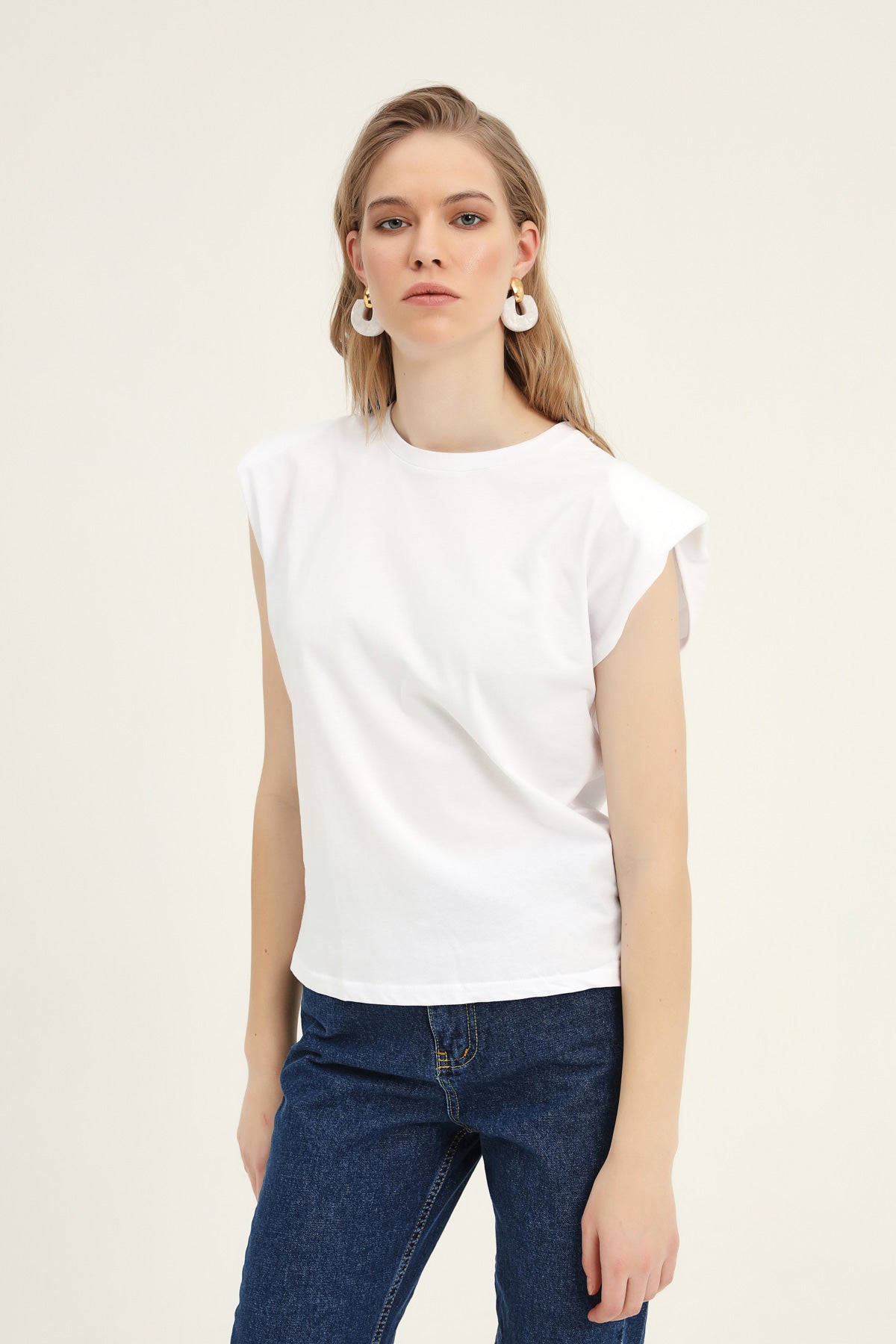 Padded Sleeveless Basic T-Shirt White