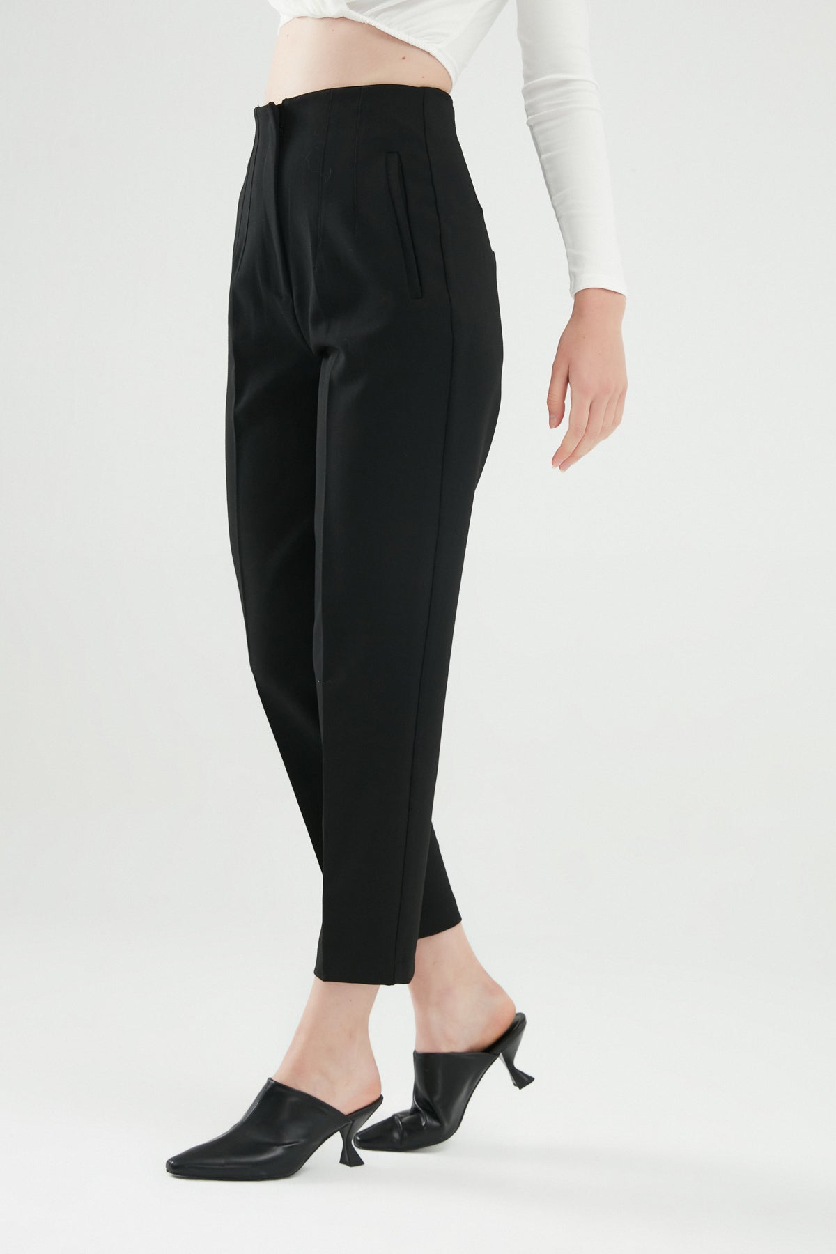 Plier Detailed Trousers Black