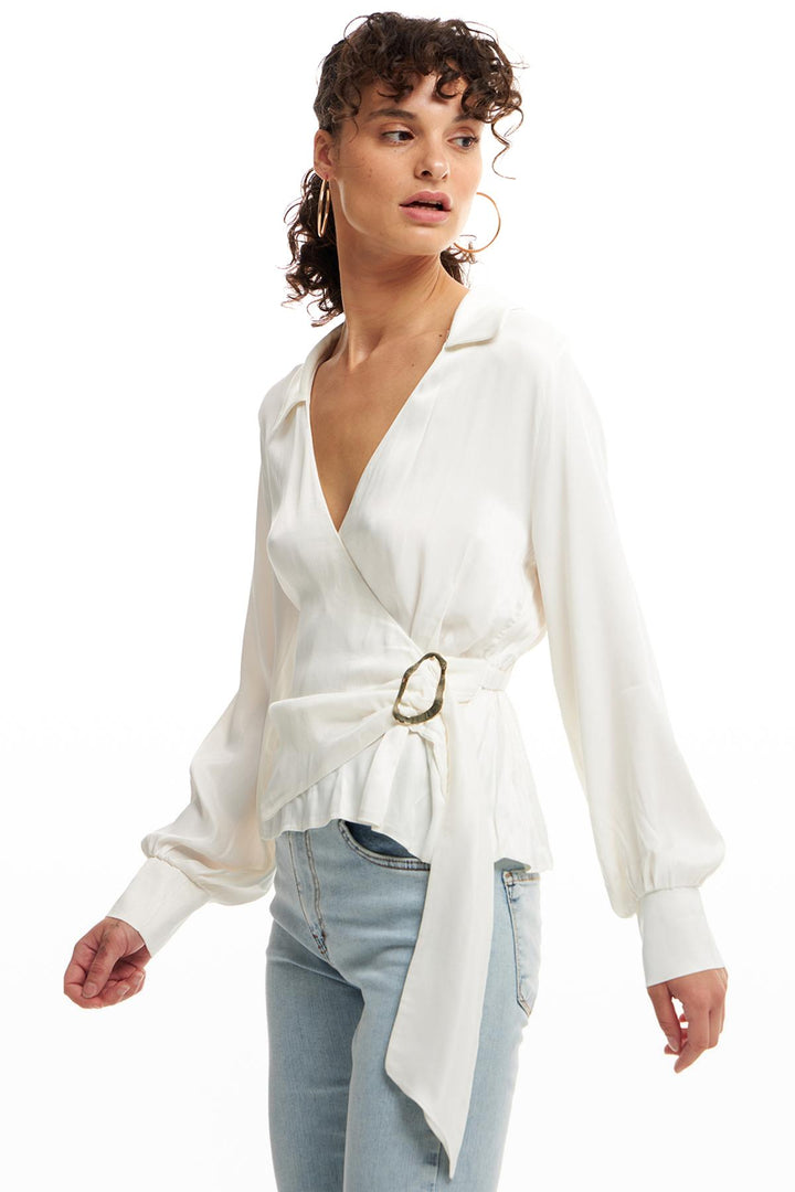 Kruvaze Bağlamalı Saten Gömlek Ekru