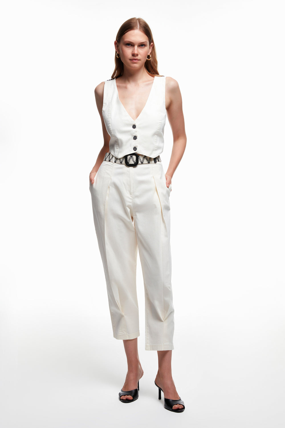 Pleated Trousers Bone with Belt Accessory