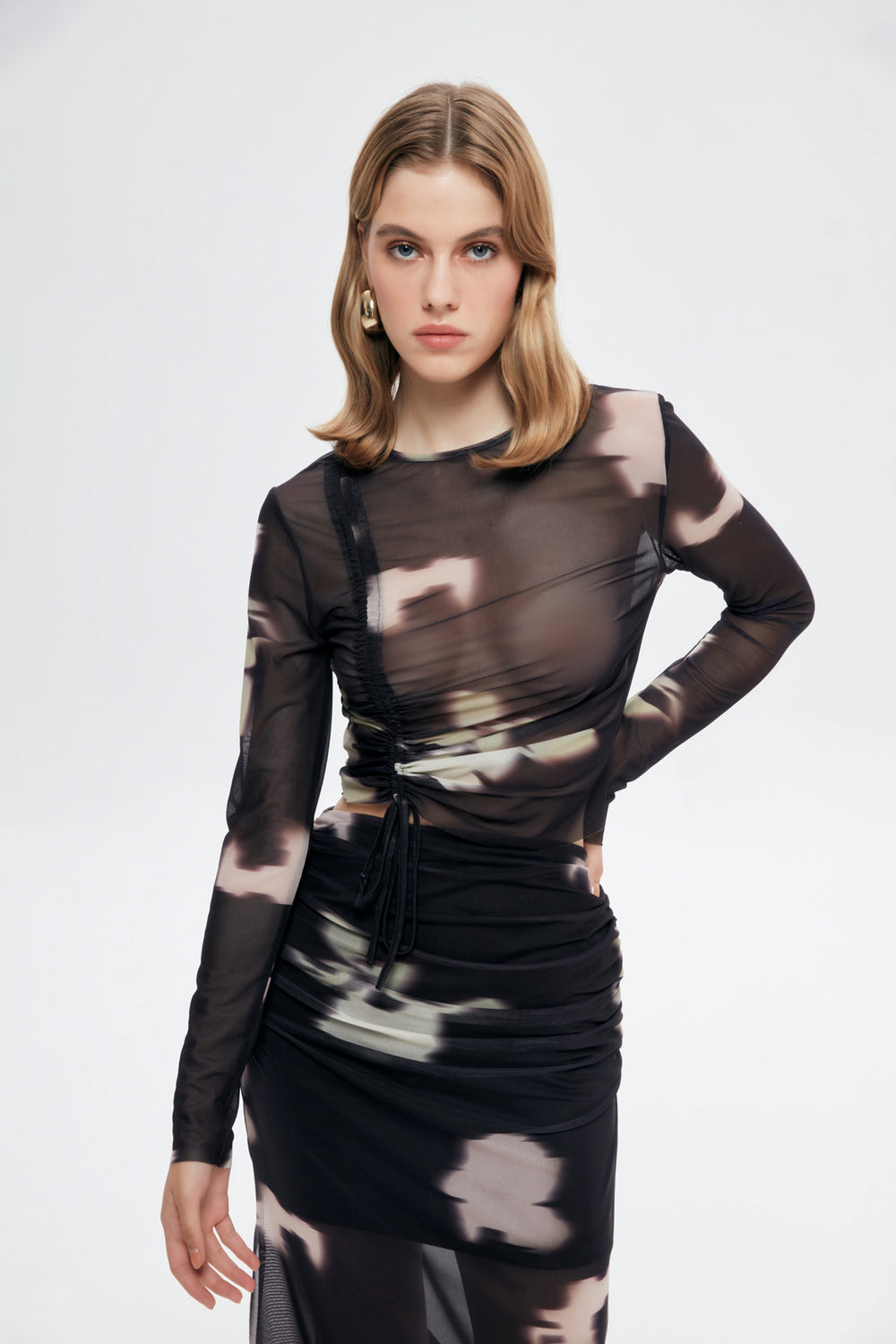 Gathering Detailed Tulle Blouse Black