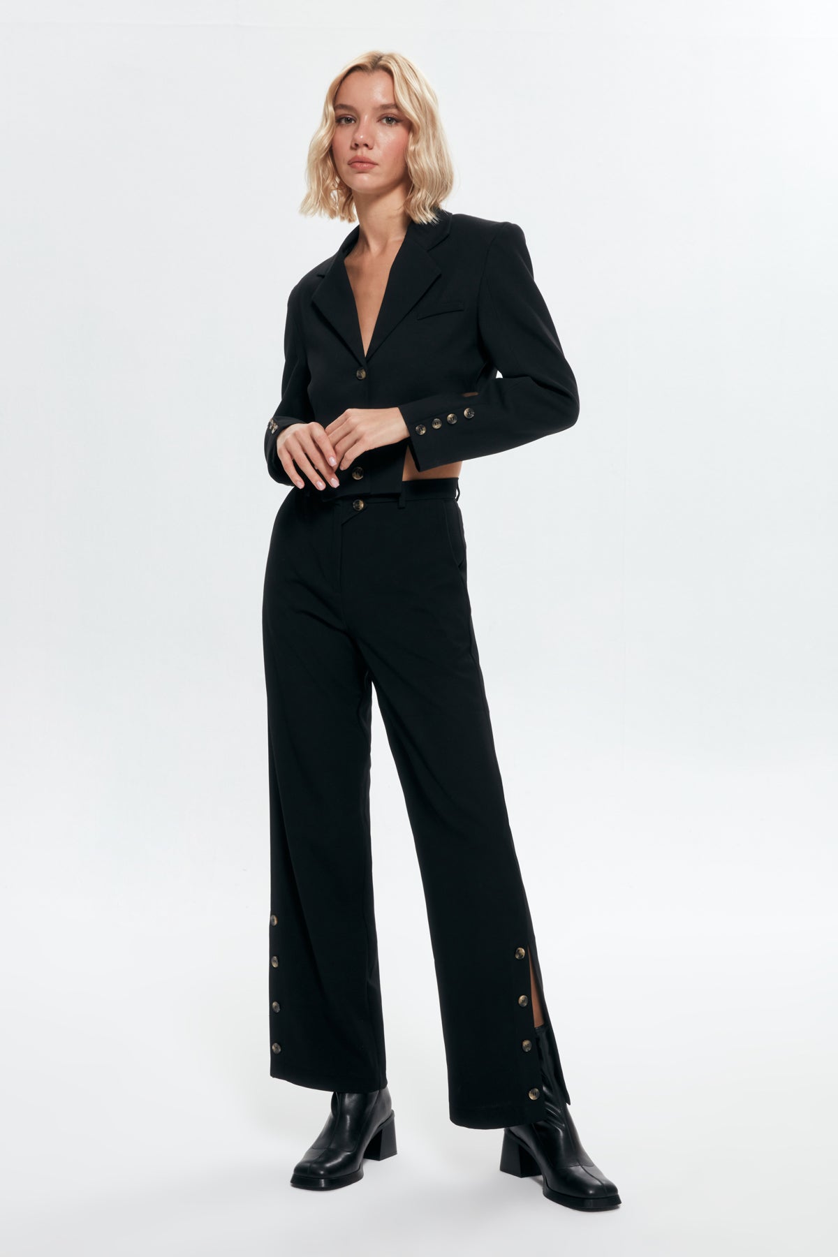 Button Detailed High Waist Trousers Black