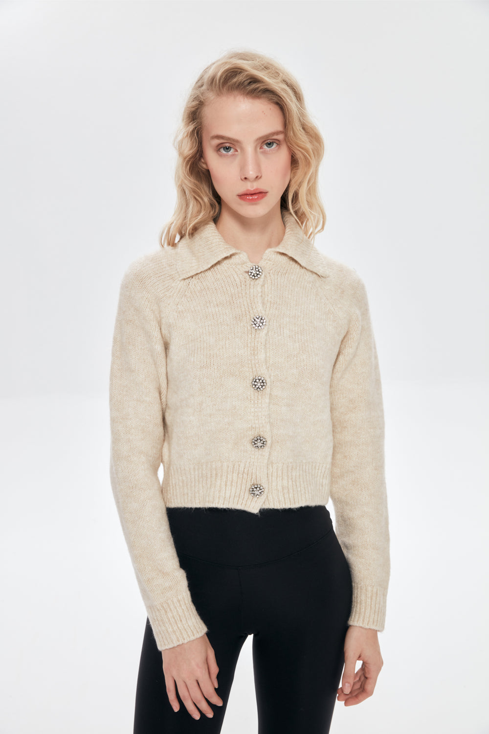 Düğme Detaylı Triko Hırka Taş