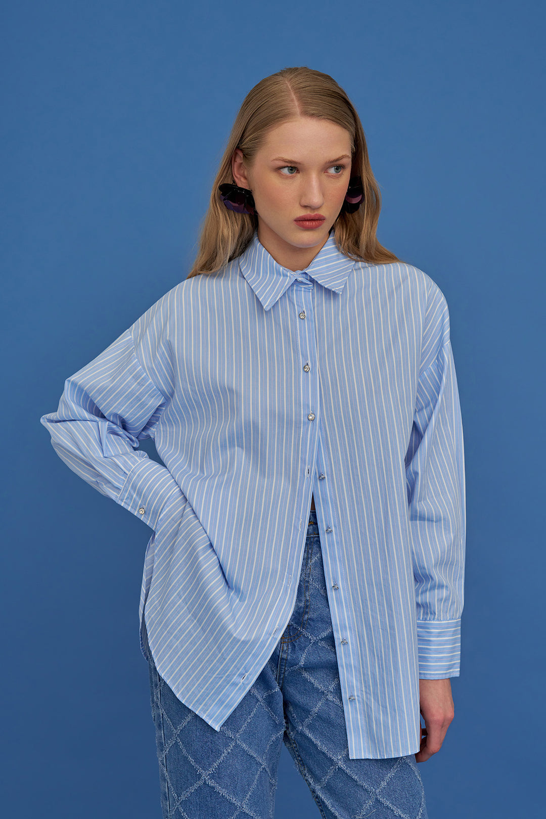 Düğmesi Taş Detaylı Çizgili Gömlek Mavi