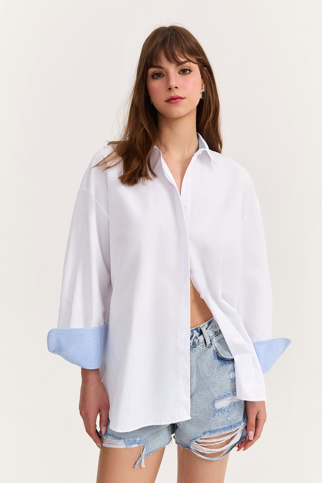 Yakası Çizgi Detaylı Gömlek Beyaz