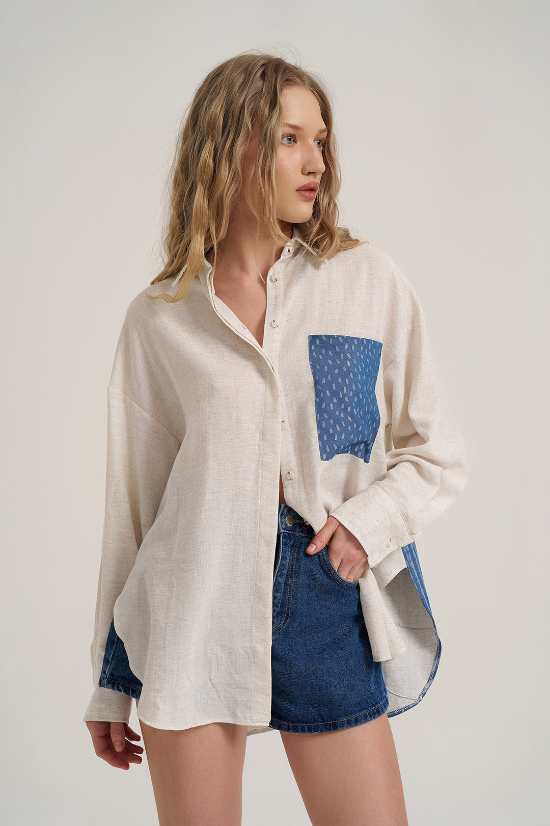 Sırtı Baskı Detaylı Oversize Keten Gömlek Naturel