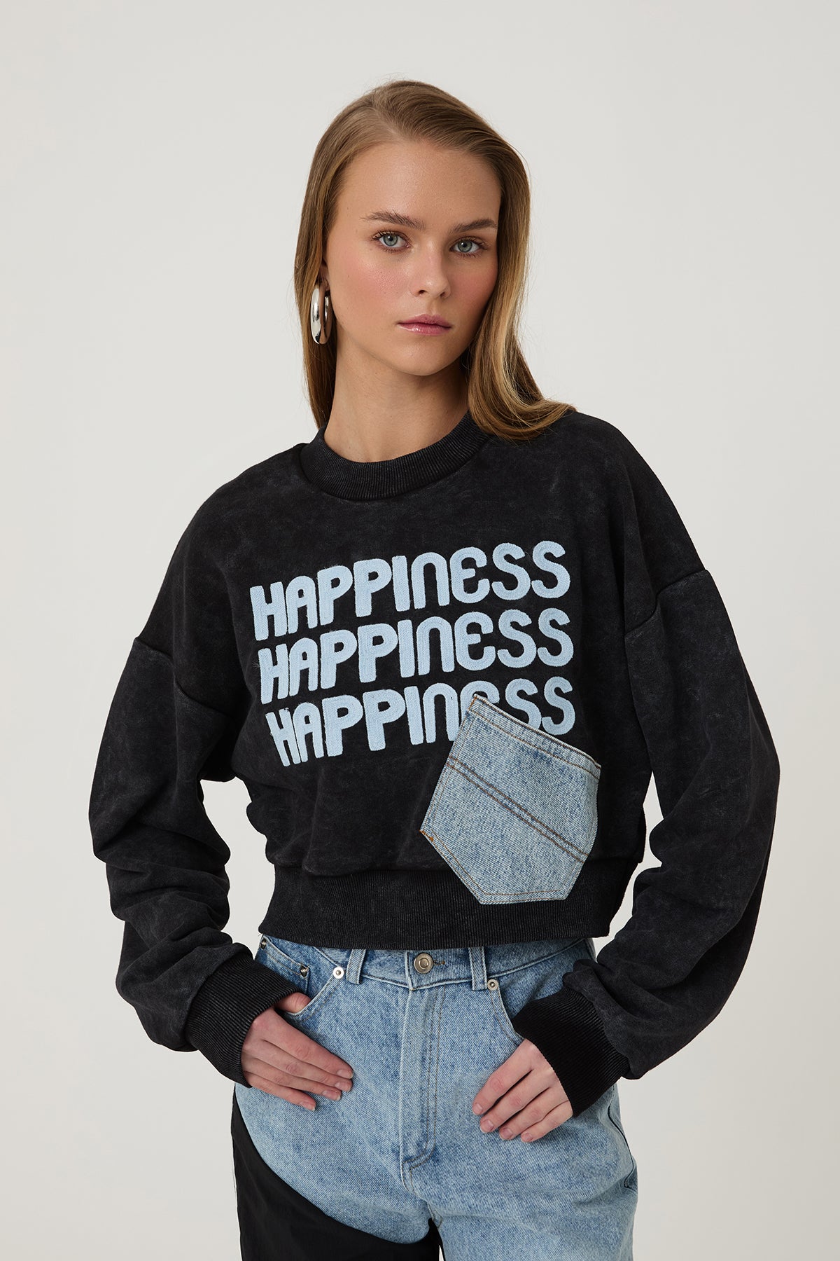 Kot Cep Detaylı Crop Sweatshirt Siyah