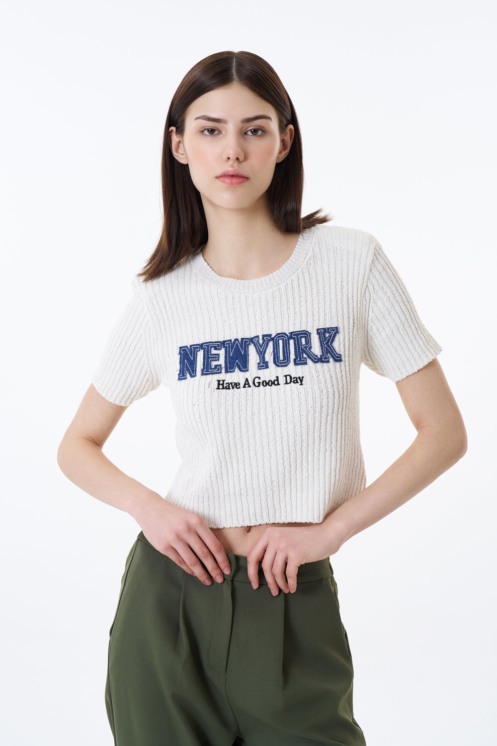 New York Baskılı Crop Triko Ekru