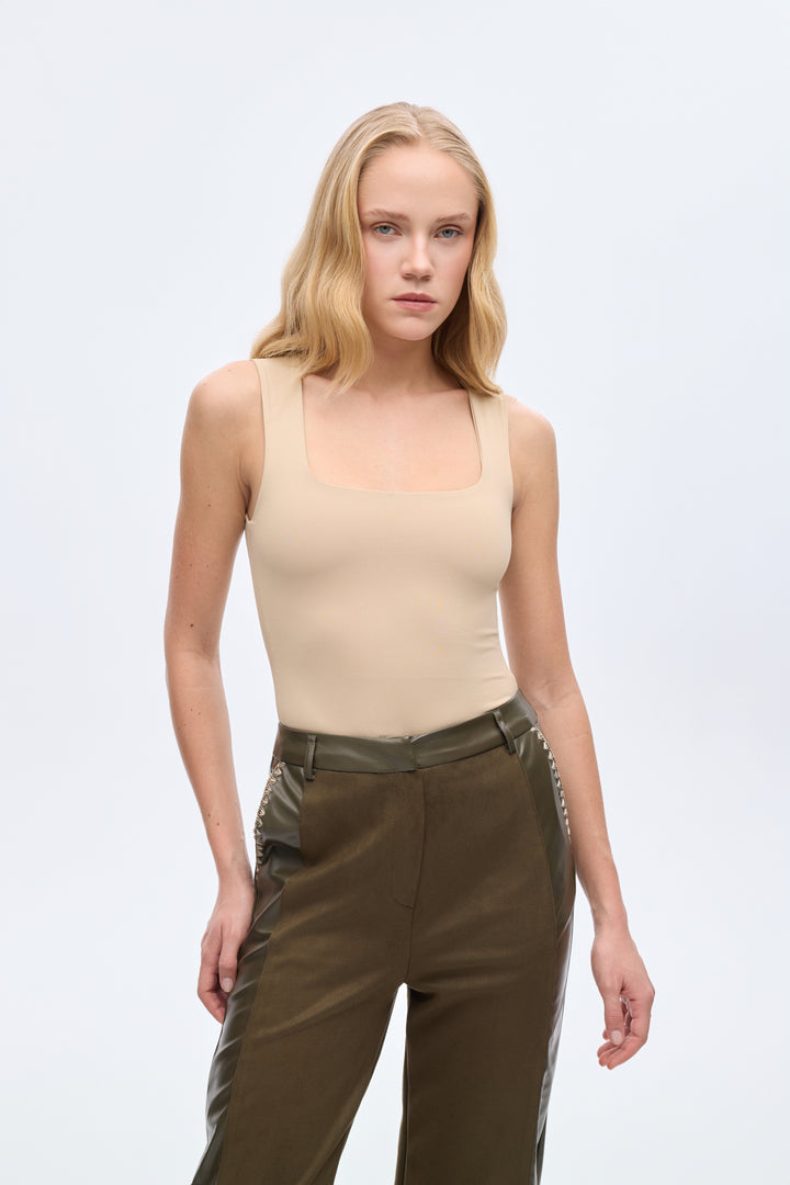 Kare Yaka Basic Bodysuit Bej