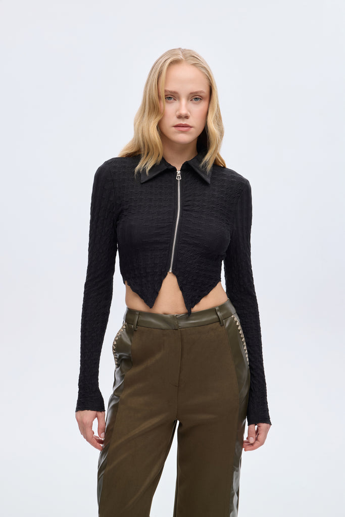Gofre Dokulu Fermuarlı Crop Bluz Siyah