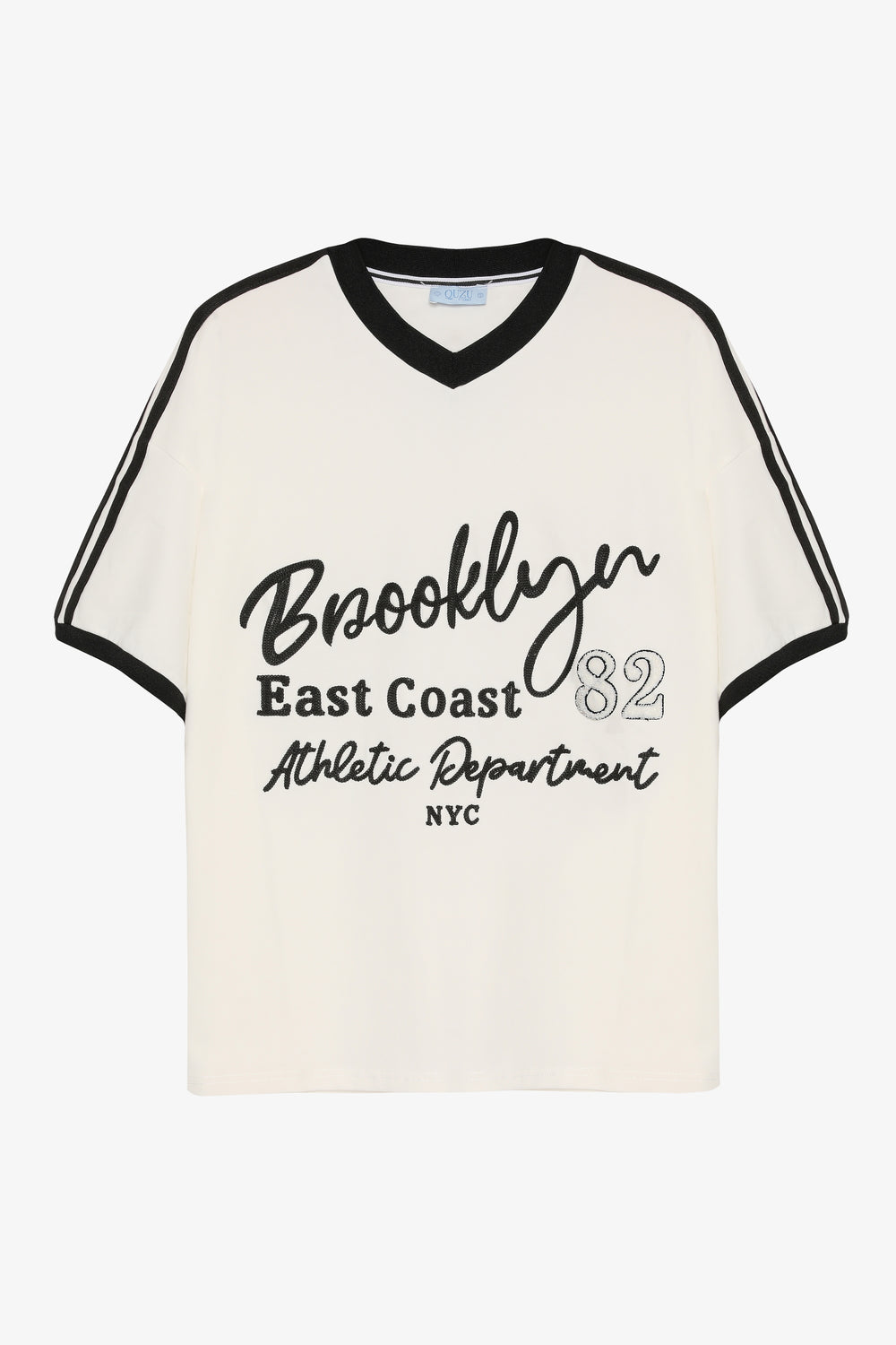 Brooklyn Nakışlı V Yaka Oversize Tişört Ekru