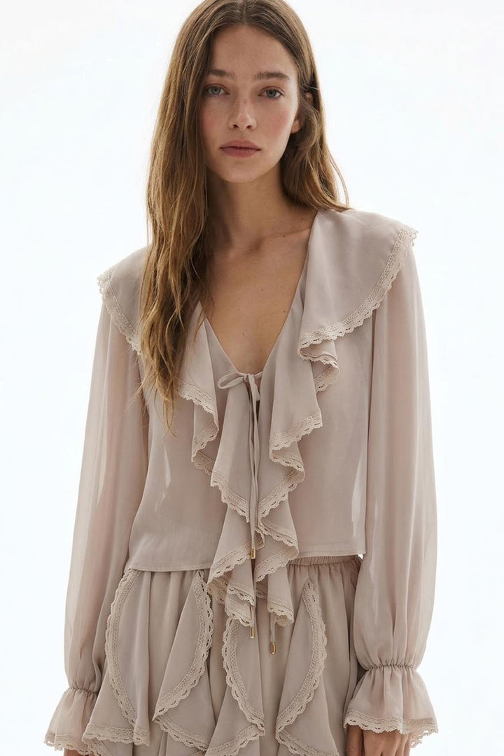 Dantel Şeritli Fırfırlı Bağcıklı Tül Bluz Bej