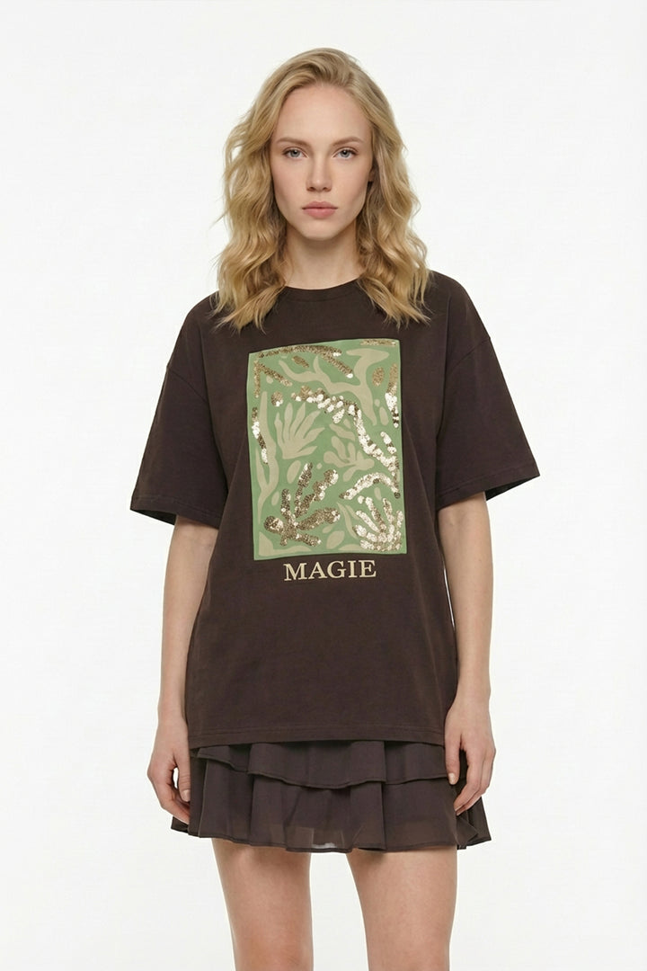 Pul İşlemeli Baskılı Oversize Tişört Kahverengi