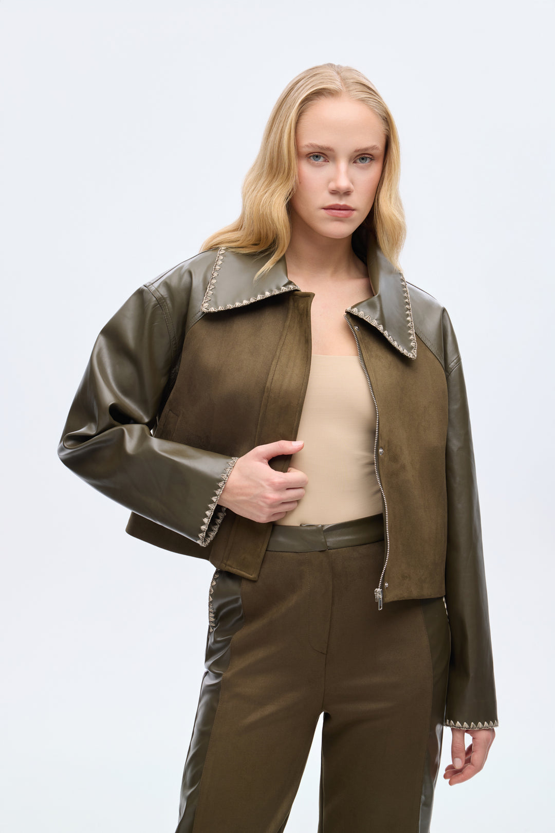 Deri Garnili Kısa Süet Ceket Haki