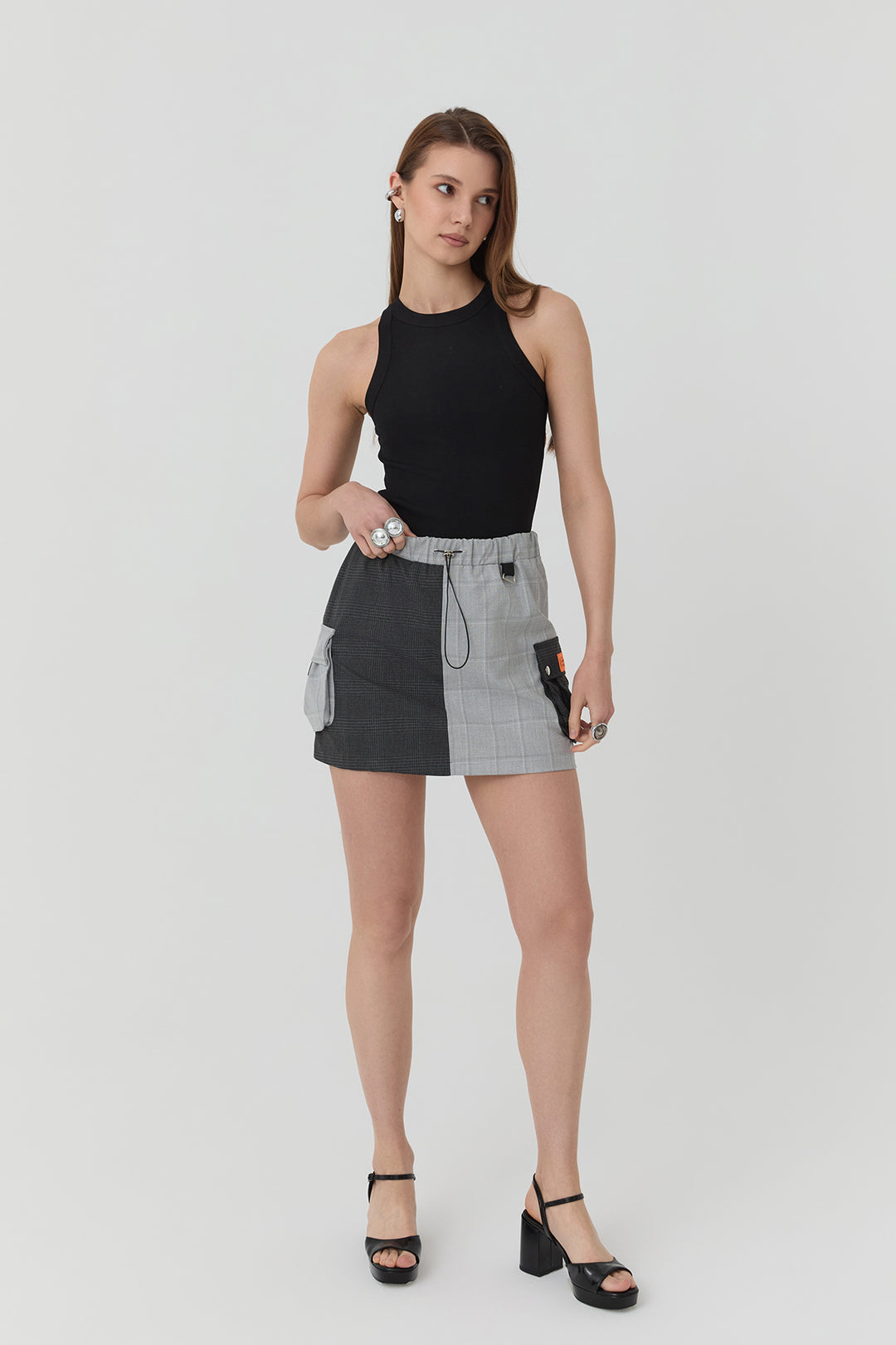 Çift Renk Detaylı Ekoseli Mini Etek Gri