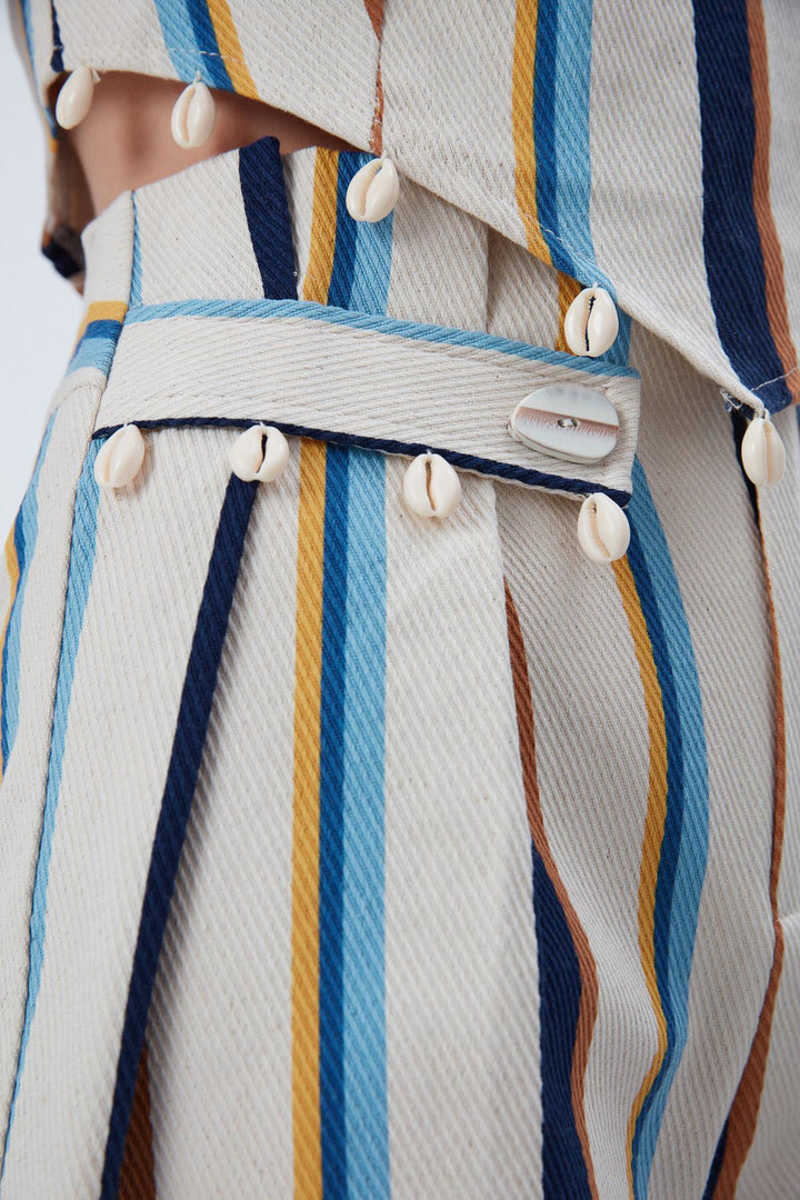 Shell Accessory Striped Shorts Natural