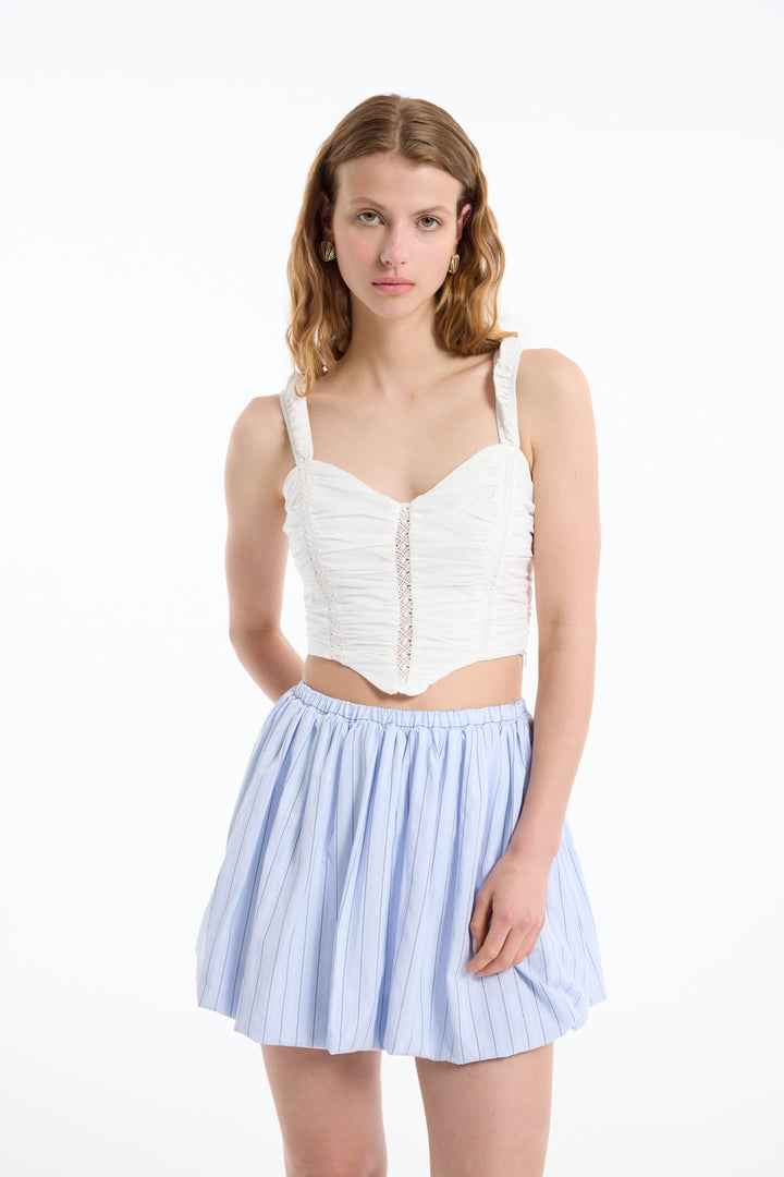 Dantel Detaylı Drapeli Crop Bluz Ekru