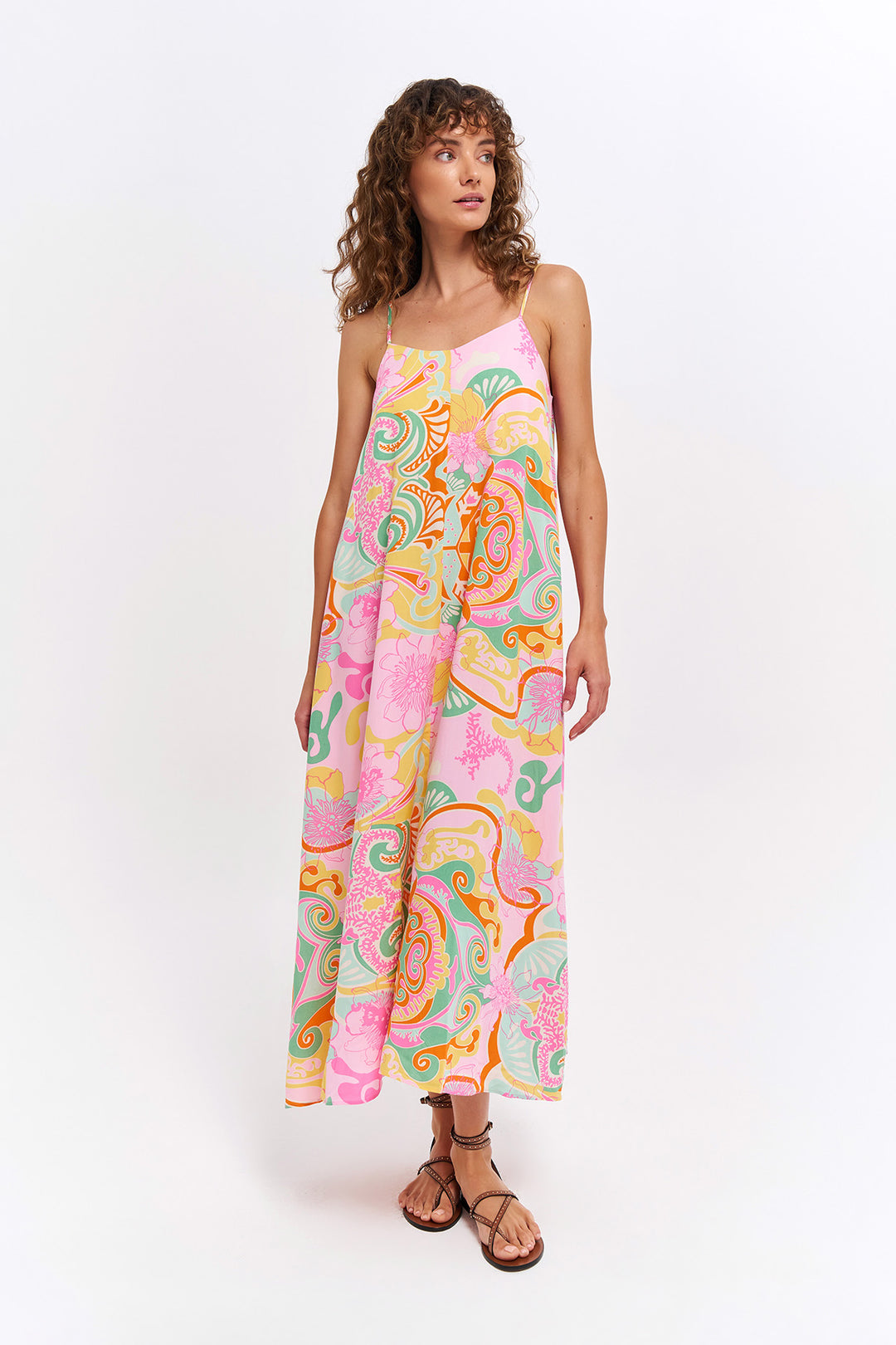 Renkli Desenli Askılı Uzun Elbise Pembe