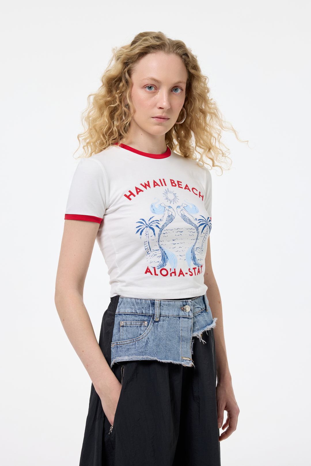 Şeritli Yazı Baskılı Crop Tişört Ekru