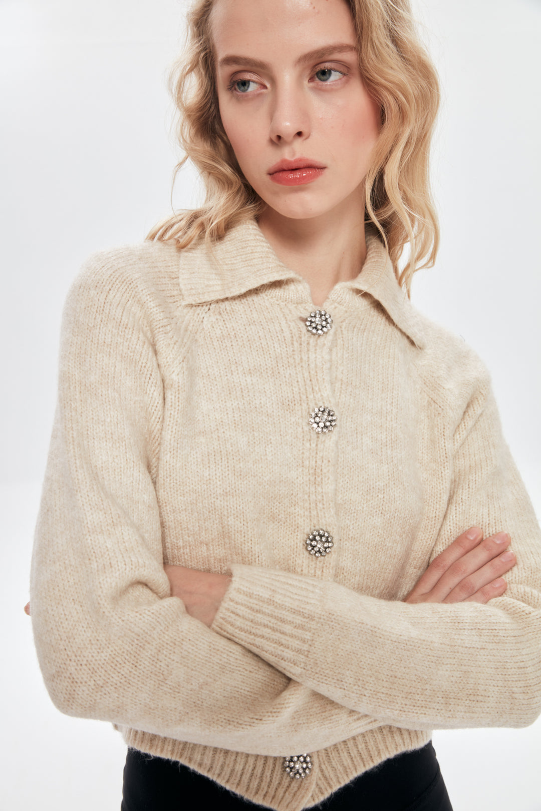 Düğme Detaylı Triko Hırka Taş